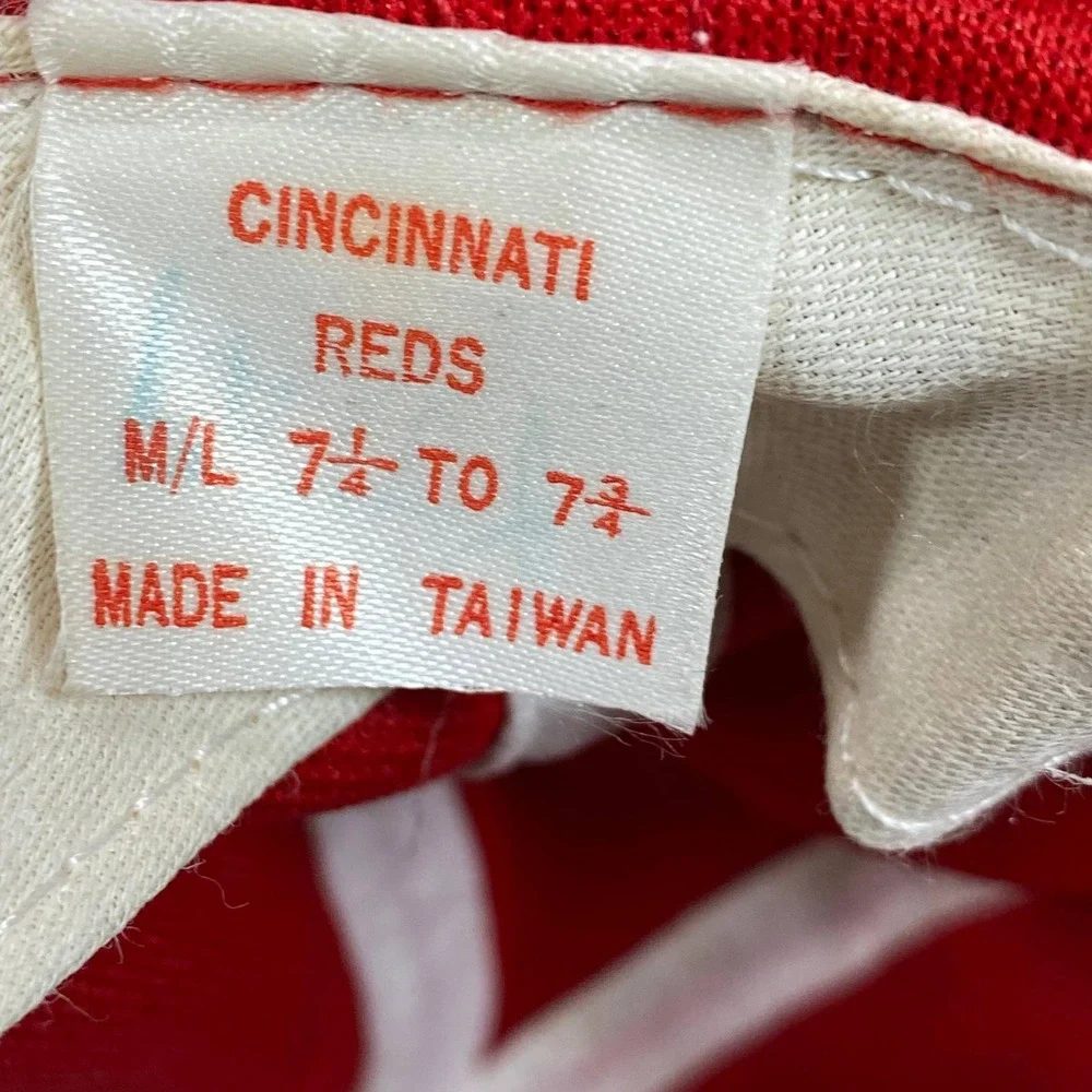 Vintage 80s Cincinnati Reds Hat MLB Baseball Red Cap Snapback Cap Up to 7 3/4